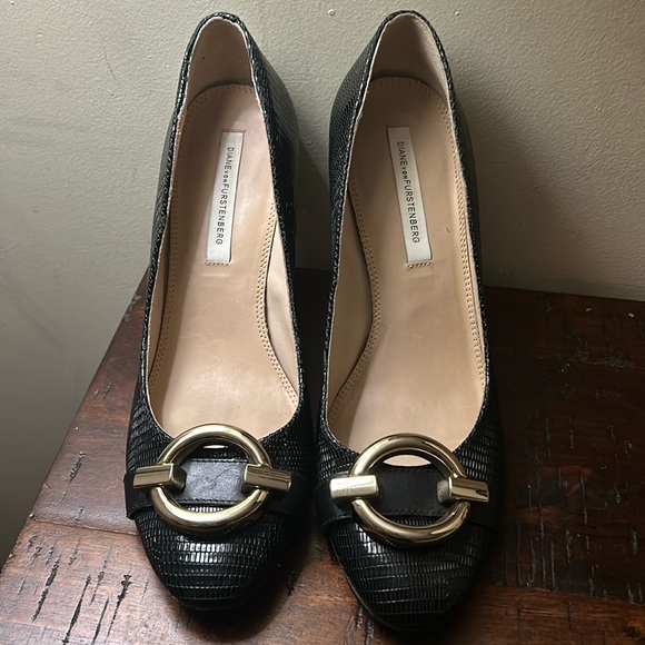 Diane Von Furstenberg Blk heels, size 8 - Picture 1 of 12